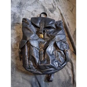 Wilsons Leather Backpack Buckle Adjustable Strap Black Gold Hardware Drawstring